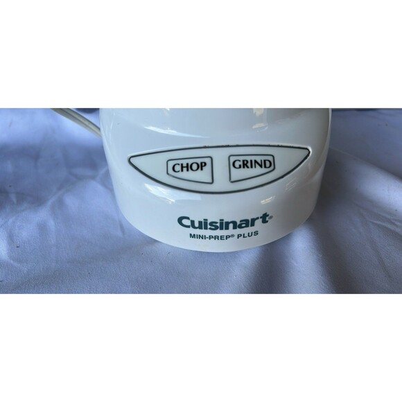 Cuisinart DLC-2A Mini-Prep Plus 24oz Food Processor - White - Picture 4 of 5